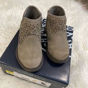 Oshkosh Toddler Girl Sz 6M Ankle Boots Ava2